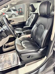 2020 Chrysler Voyager LXi - Photo 5 - Honesdale, PA 18431