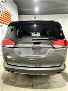 2020 Chrysler Voyager LXi - Photo 4 - Honesdale, PA 18431