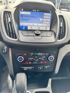 2019 Ford Escape SE   - Photo 9 - Honesdale, PA 18431