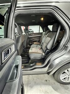 2018 Ford Explorer XLT   - Photo 7 - Honesdale, PA 18431
