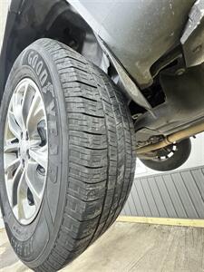 2019 Jeep Cherokee Latitude Plus   - Photo 15 - Honesdale, PA 18431