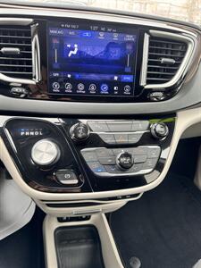 2017 Chrysler Pacifica Touring   - Photo 13 - Honesdale, PA 18431