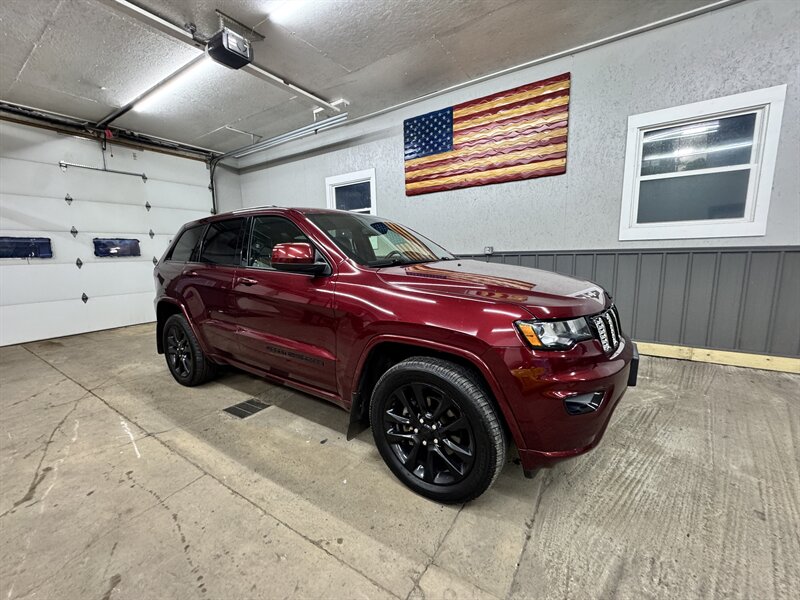 2019 Jeep Grand Cherokee Laredo   - Photo 1 - Honesdale, PA 18431