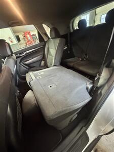 2015 Kia Sorento LX   - Photo 8 - Honesdale, PA 18431