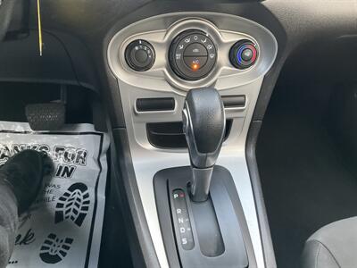 2019 Ford Fiesta SE - Photo 18 - Acton, MA 01720