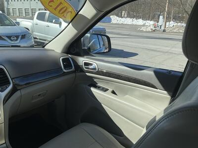 2013 Jeep Grand Cherokee Laredo   - Photo 16 - Acton, MA 01720