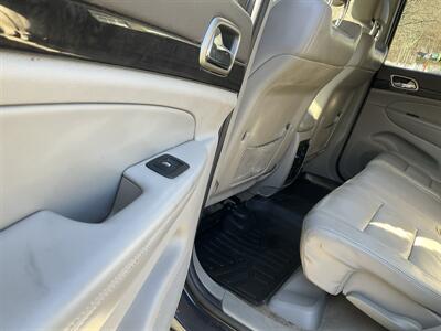 2013 Jeep Grand Cherokee Laredo   - Photo 12 - Acton, MA 01720