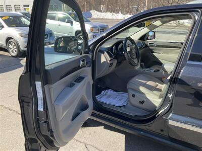 2013 Jeep Grand Cherokee Laredo   - Photo 17 - Acton, MA 01720