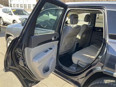 2013 Jeep Grand Cherokee Laredo   - Photo 11 - Acton, MA 01720