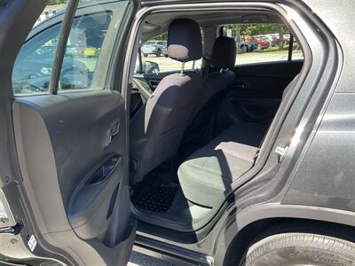 2020 Chevrolet Trax LS - Photo 13 - Acton, MA 01720