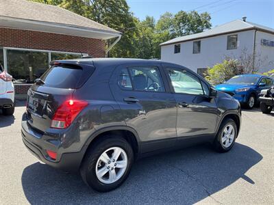 2020 Chevrolet Trax LS - Photo 5 - Acton, MA 01720