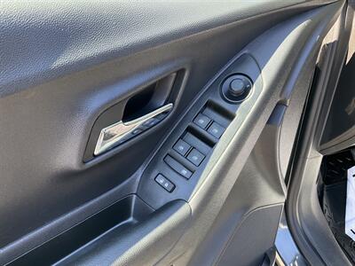 2020 Chevrolet Trax LS - Photo 15 - Acton, MA 01720