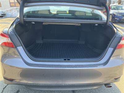 2020 Toyota Camry LE - Photo 12 - Acton, MA 01720