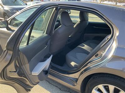 2020 Toyota Camry LE - Photo 13 - Acton, MA 01720