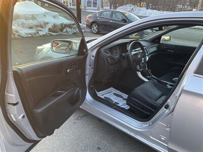 2013 Honda Accord EX-L - Photo 17 - Acton, MA 01720