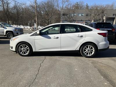 2017 Ford Focus SE - Photo 8 - Acton, MA 01720