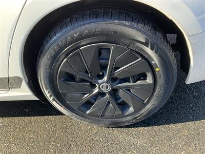 2022 Nissan Altima 2.5 S   - Photo 9 - Acton, MA 01720