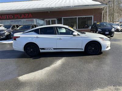 2022 Nissan Altima 2.5 S   - Photo 4 - Acton, MA 01720