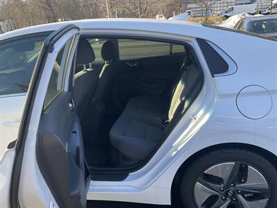 2021 Hyundai IONIQ Hybrid SEL   - Photo 10 - Acton, MA 01720