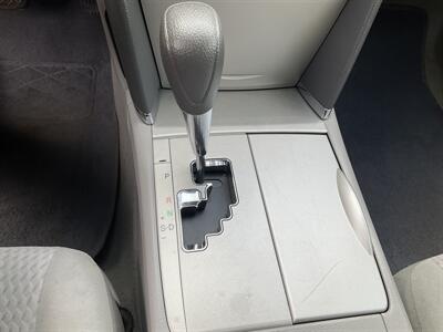 2011 Toyota Camry LE   - Photo 18 - Acton, MA 01720
