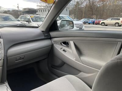 2011 Toyota Camry LE   - Photo 13 - Acton, MA 01720