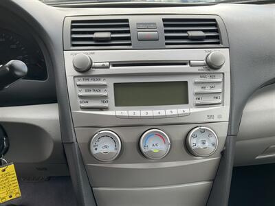 2011 Toyota Camry LE   - Photo 17 - Acton, MA 01720