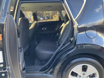 2016 Kia Soul   - Photo 12 - Acton, MA 01720