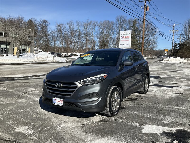 2018 Hyundai TUCSON SE   - Photo 1 - Acton, MA 01720