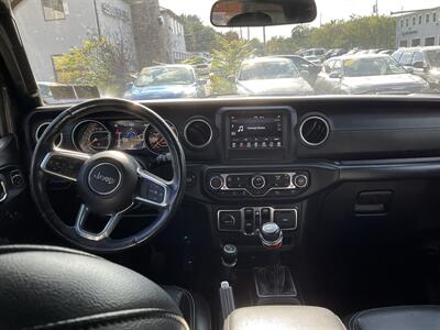 2018 Jeep Wrangler Unlimited Sahara   - Photo 18 - Acton, MA 01720