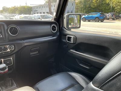 2018 Jeep Wrangler Unlimited Sahara   - Photo 19 - Acton, MA 01720