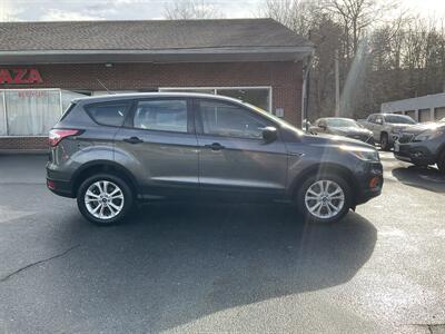 2017 Ford Escape S   - Photo 4 - Acton, MA 01720