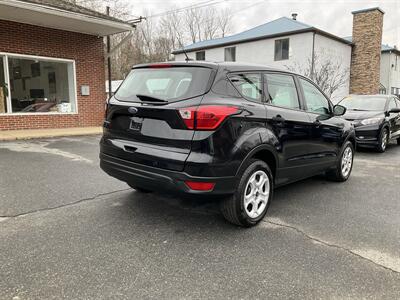 2019 Ford Escape S - Photo 5 - Acton, MA 01720