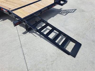 2025 DownEarth 82 x 20 ft. 10k Equipment Trailer Tandem Equipment   - Photo 5 - Goshen, IN 46526