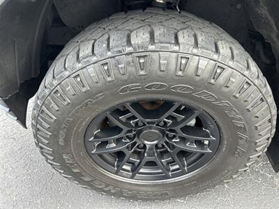 2018 Toyota Tacoma SR5 - Photo 13 - Cleveland, GA 30528