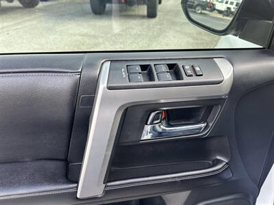 2017 Toyota 4Runner SR5   - Photo 2 - Cleveland, GA 30528