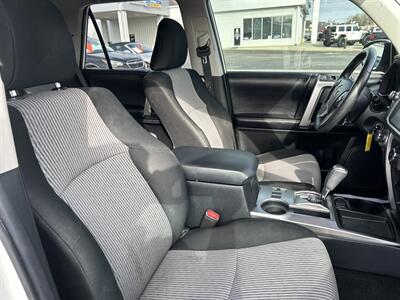 2017 Toyota 4Runner SR5   - Photo 34 - Cleveland, GA 30528