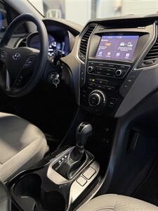 2017 Hyundai SANTA FE Sport 2.4L  Sport - Photo 15 - Charlotte, NC 28273