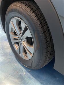 2014 Hyundai SANTA FE Sport 2.4L - Photo 13 - Charlotte, NC 28273