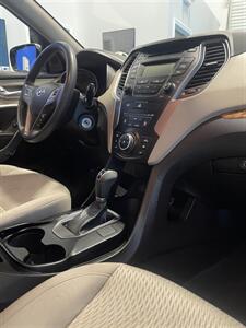 2014 Hyundai SANTA FE Sport 2.4L - Photo 10 - Charlotte, NC 28273