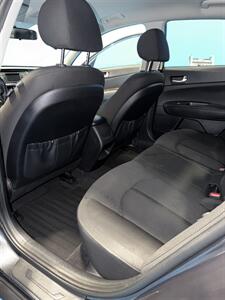 2017 Kia Optima LX   - Photo 14 - Charlotte, NC 28273
