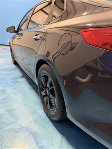 2017 Kia Optima LX   - Photo 10 - Charlotte, NC 28273