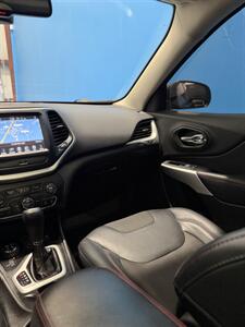 2017 Jeep Cherokee Trailhawk L Plus   - Photo 12 - Charlotte, NC 28273