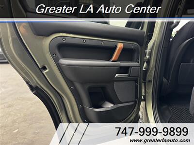 2020 Land Rover Defender 110 X   - Photo 23 - Sun Valley, CA 91352