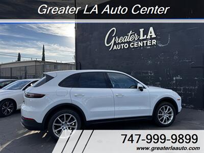 2019 Porsche Cayenne   - Photo 44 - Sun Valley, CA 91352