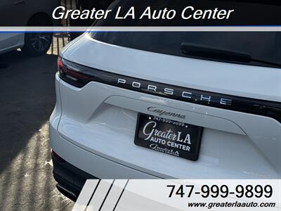 2019 Porsche Cayenne   - Photo 39 - Sun Valley, CA 91352