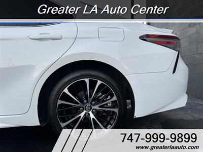 2020 Toyota Camry SE Nightshade   - Photo 6 - Sun Valley, CA 91352