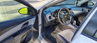 2015 Chevrolet Cruze LS Auto   - Photo 5 - San Diego, CA 92115