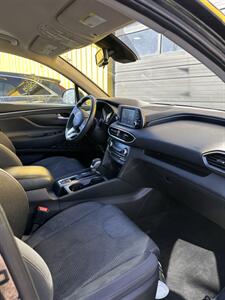 2019 Hyundai SANTA FE SEL 2.4L - Photo 7 - Denver, CO 80204