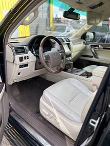 2014 Lexus GX 460 - Photo 9 - Denver, CO 80204