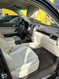 2014 Lexus GX 460 - Photo 8 - Denver, CO 80204